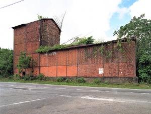 Usine-de-Lamirande-friche-300x226.jpg