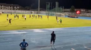 Violence dans le sport : bagarres entre joueurs, supporters et des arbitres pris pour cibles en Guyane
