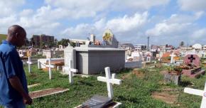 Toussaint : les cimetières, un véritable casse-tête pour les communes