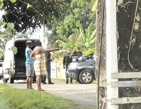 Très gros dispositif de gendarmerie ce matin à Balata. Des maisons fouillées. Deux hommes arrêtés