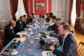Un an après l'accord de Guyane, où en sont les mesures prévues dans le texte?