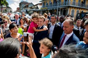 Déplacement présidentiel : une visite de 24h axée sur la sécurité, le spatial, l’économie et le dialogue entre Emmanuel Macron et les élus