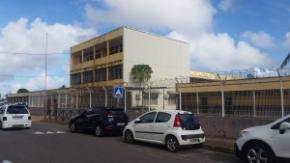 Débrayage ce matin à l'école Maximilien Saba à Cayenne.