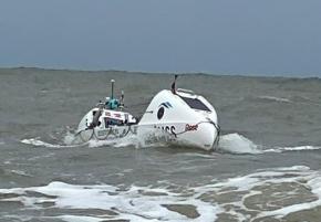 Un aviron à la dérive après l'attaque d'un requin au large de la Guyane